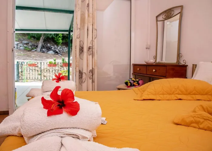 Aliki Apartments