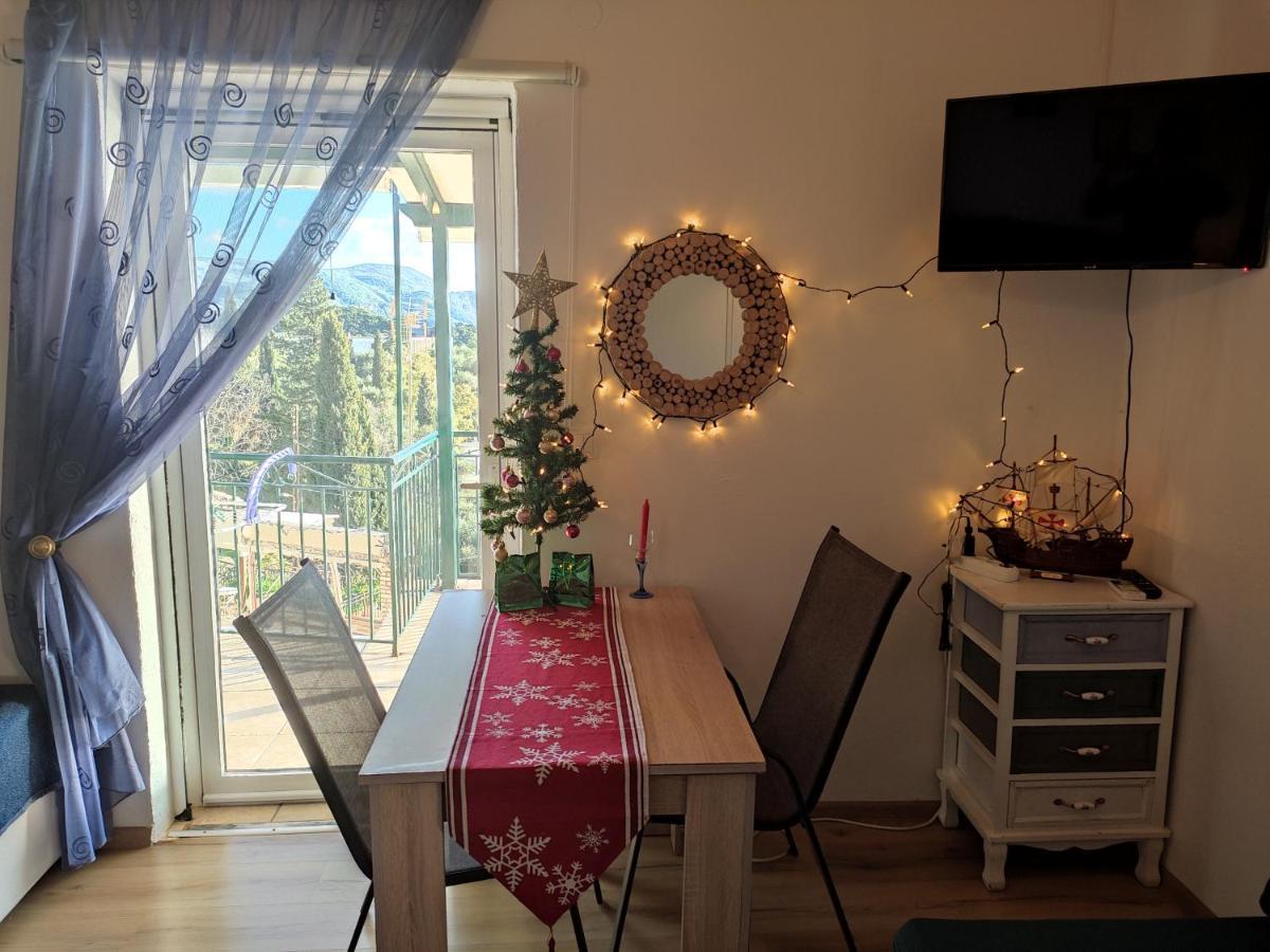 Aliki Apartment