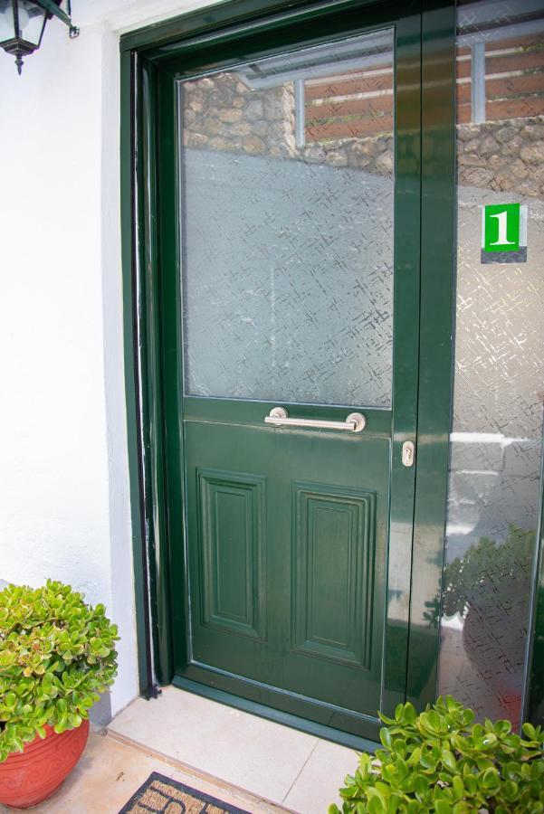 Aliki Apartamento