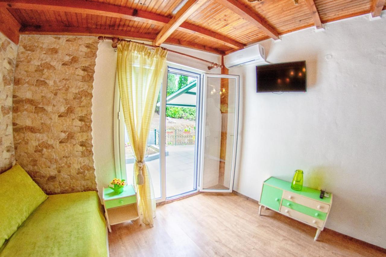 Apartment Aliki